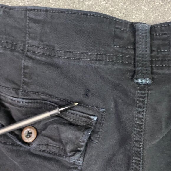 American Eagle Extreme Flex Longer Length Cargo Shorts Mens 31 Faded Black Gray - Picture 4 of 12